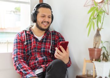 Los ‘players’ europeos a la conquista del ‘podcast’ en español