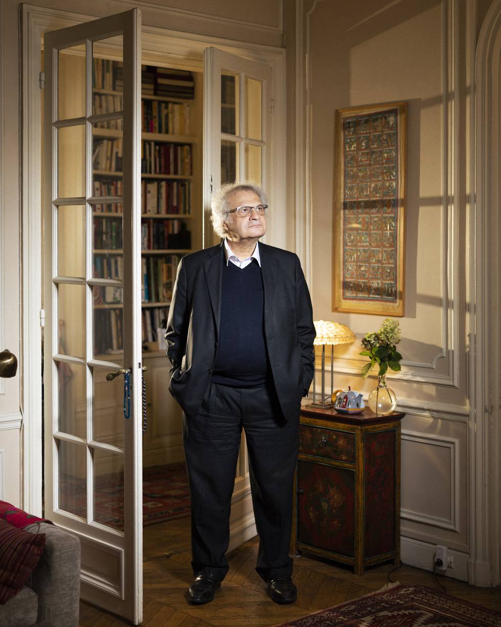 Amin Maalouf, en su casa de París.