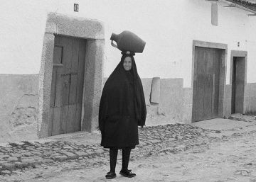 Carlos Flores, el fotógrafo de la España que se despobló en los sesenta