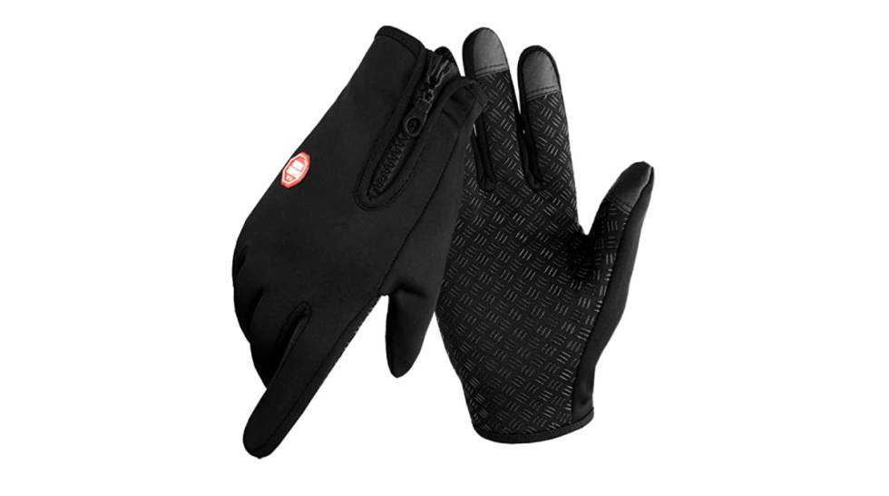 Ropa y accesorios térmicos para seguir practicando deporte al aire libre cuando hace mucho frío