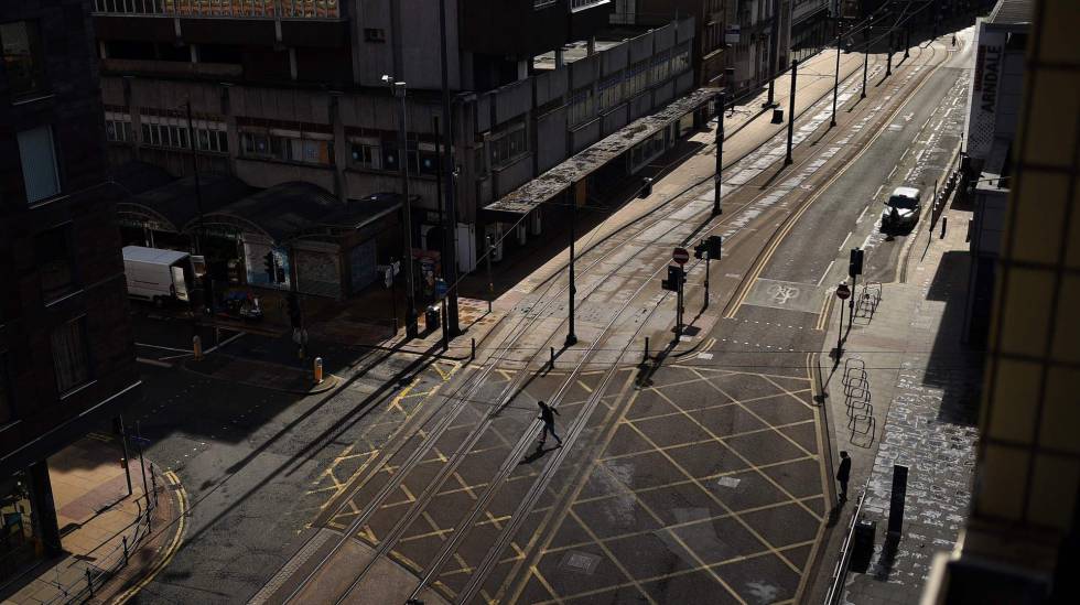 Una de las fotografías del año de AFP 2020 muestra las calles de Manchester vacías, el pasado 2 de abril de 2020. 