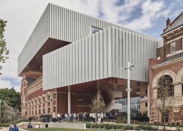 Todas las caras de una ampliación