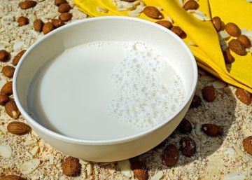 Un documental, dos escenarios y seis razones a favor de la leche vegetal hecha en casa