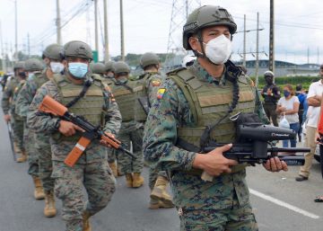 Los motines en las cárceles de Ecuador dejan decenas de muertos, en imágenes