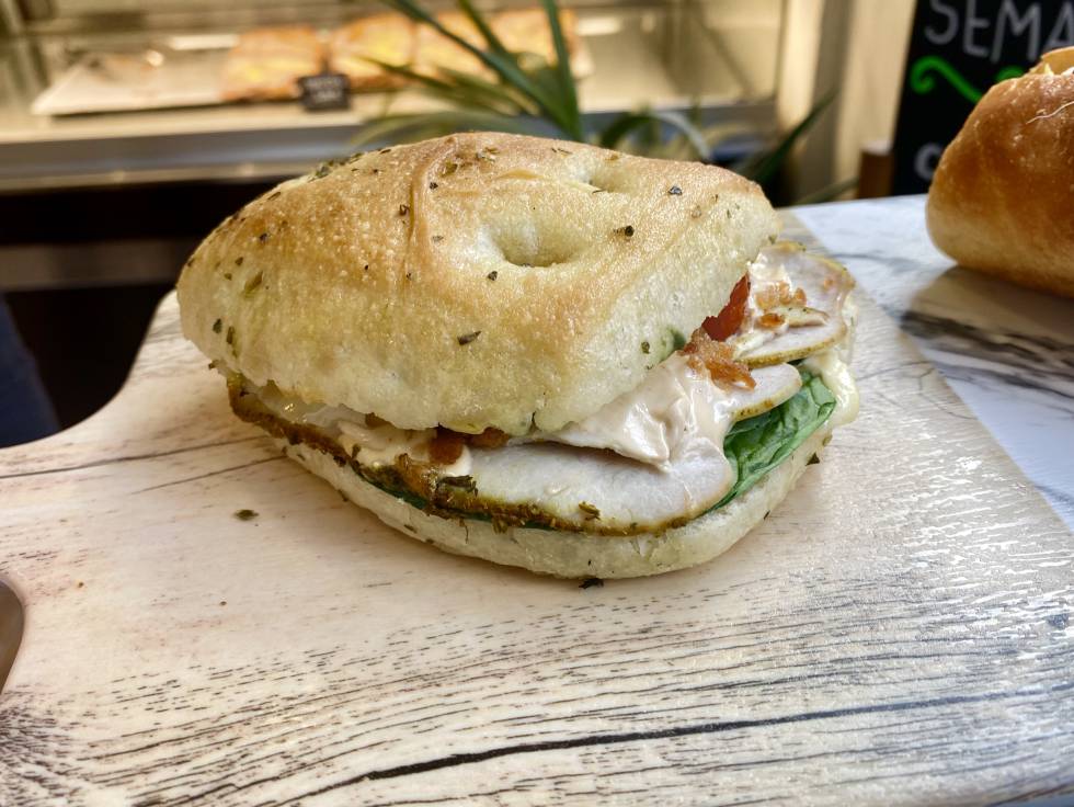 Focaccia rellena del obrador de John Torres. J.C. CAPEL