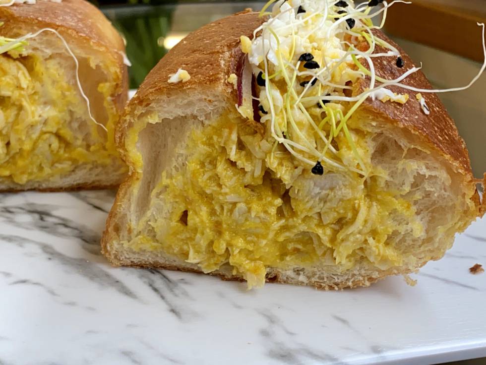 Brioche de John Torres relleno de ají de gallina. J.C. CAPEL