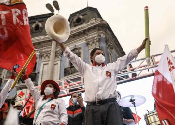 Dos visiones y ninguna solución a la pobreza