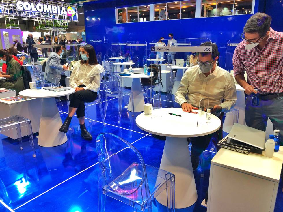 Mascarilla obligatoria y pantallas en las mesas de reuniones: las medidas para un Fitur seguro.