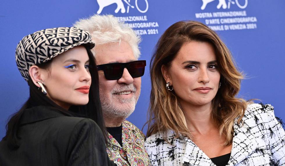 Fotos: De Pedro Almodóvar a Carla Bruni, el festival de cine de Venecia