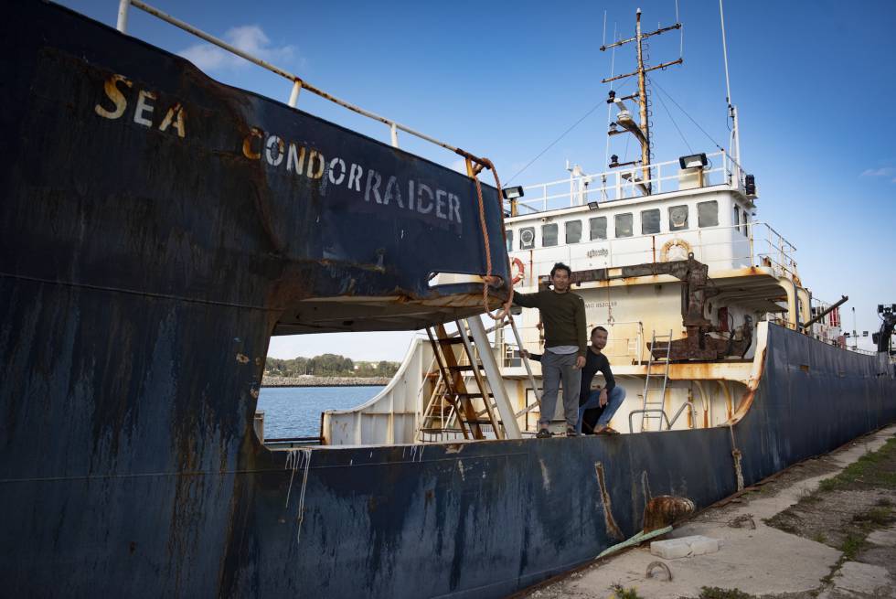 Delincuente juez Interpretación Fotos: Tres marineros, confinados en un buque abandonado en Cádiz |  Andalucía | EL PAÍS