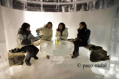 Interior del Artico Ice Bar, en Honningsvag (Noruega)