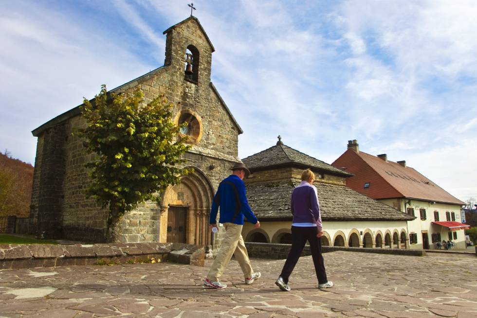Reyes, guerreros y caminantes en Roncesvalles | El Viajero | EL PAÍS
