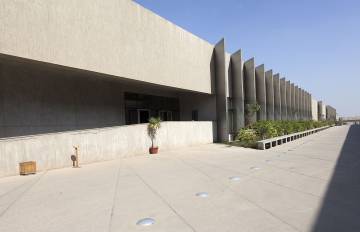 Edificio del nuevo Gran Museo Egipcio en Giza, cerca de El Cairo.