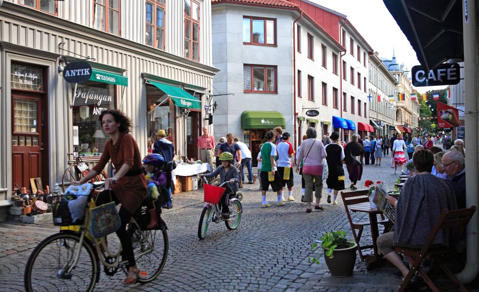 Calle peatonal del barrio de Haga, en Gotemburgo (Suecia).