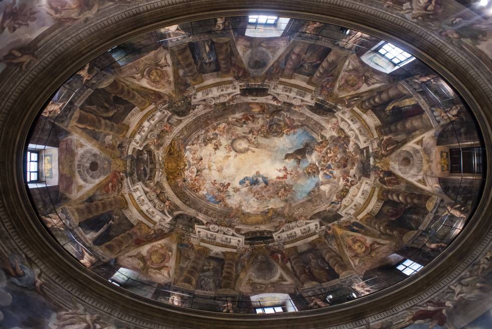 Frescos de Luca Giordano en el interior de la cúpula de San Antonio de los Alemanes, en el barrio madrileño de Malasaña.