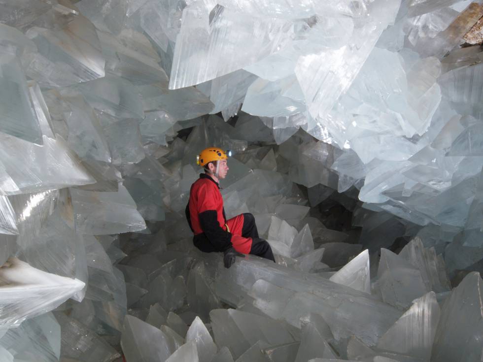 Dentro De La Geoda Gigante De Pulpi El Viajero El Pais