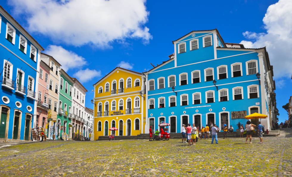 El Museo de la Cidade y, en el edificio azul, la Fundação Casa de Jorge Amado, en el Largo do Pelourinho.