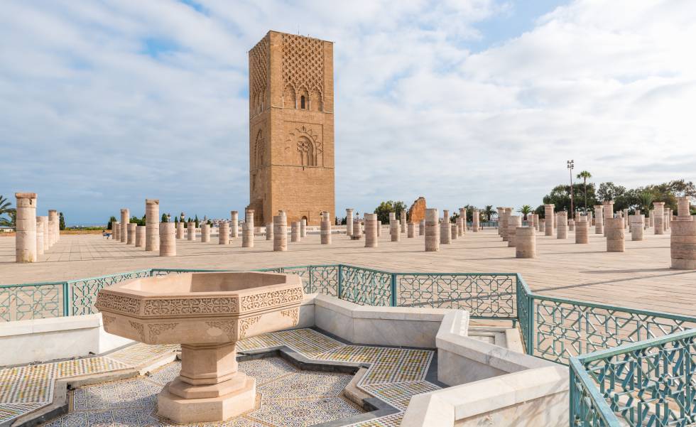 Rabat, dentro del laberinto blanquiazul de los Udayas | El Viajero ...