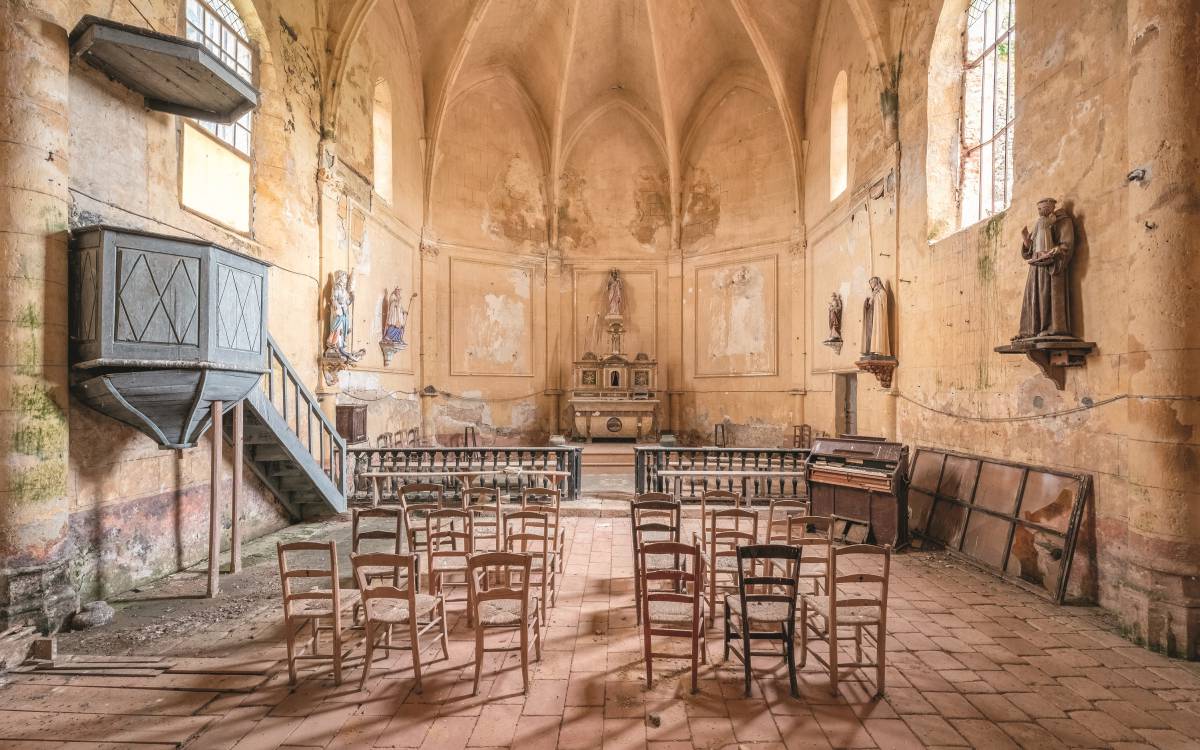 La poética de 10 iglesias abandonadas