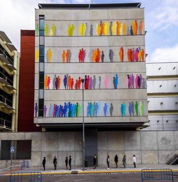 La obra de Suso33 y Felipe Pantone en el Ayuntamiento de Fuenlabrada (Madrid).
