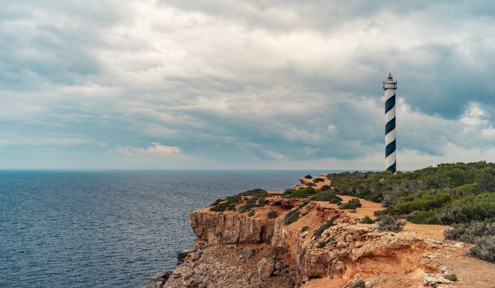 El faro des Moscarter, en la isla de Ibiza.