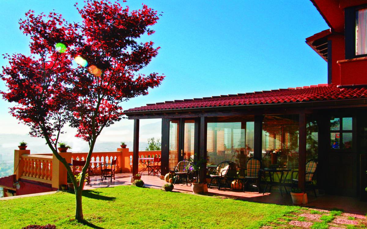 Casa Camila, una atalaya con vistas a los prados asturianos y Oviedo