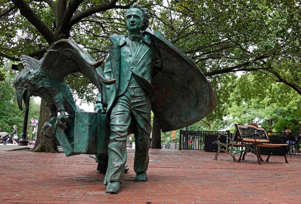 Bronze statue of Edgar Allan Poe in the square that bears his name.