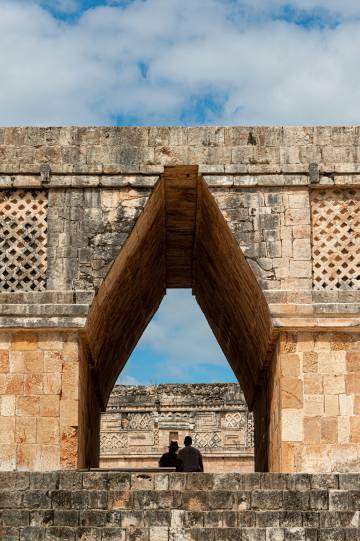 El Palacio del Gobernador en el yacimiento maya de Uxmal (México).