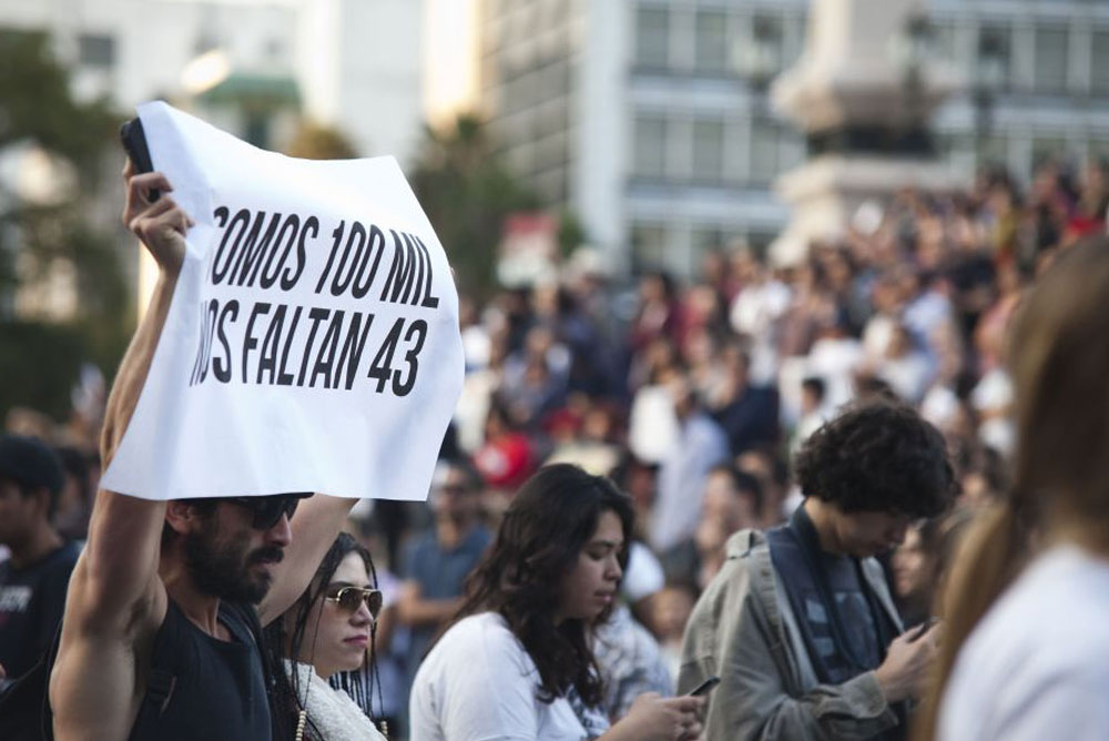 Unidos por Ayotzinapa