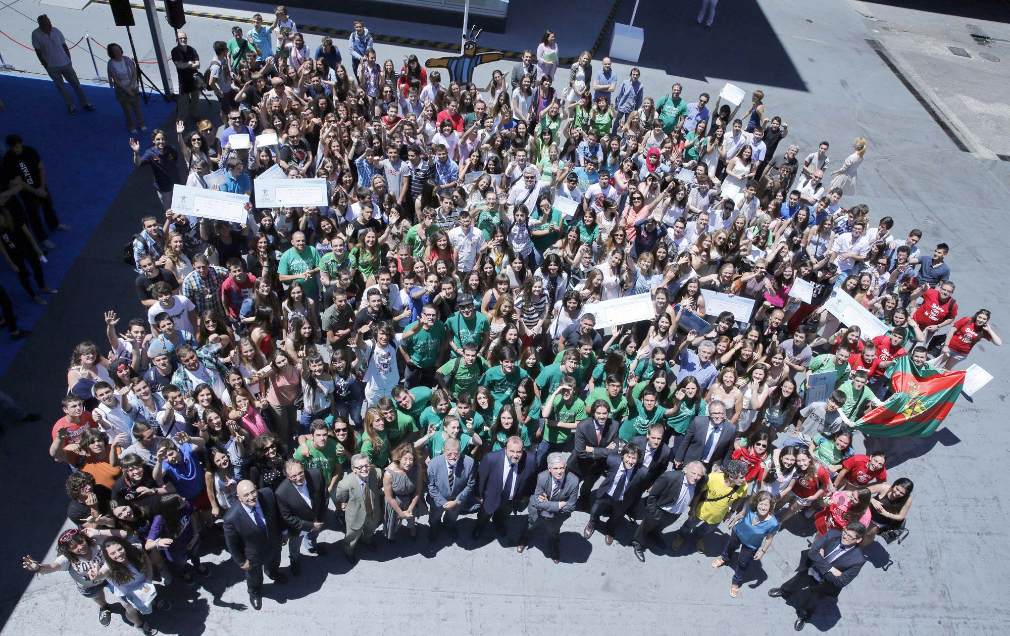 Foto El País de los estudiantes 2013