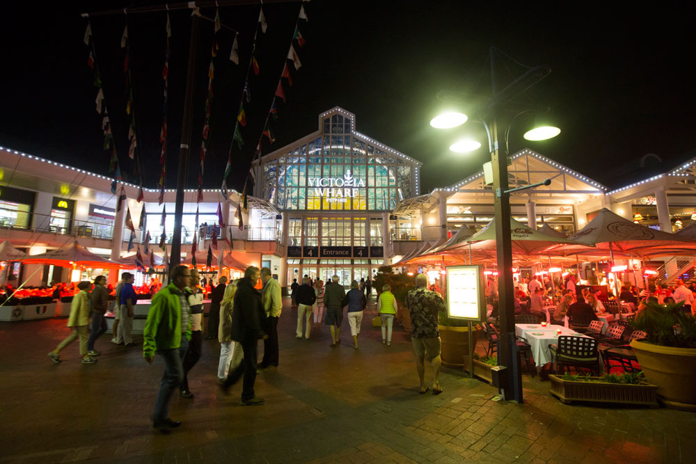 Centro comercial Waterfront, uno de los más elitistas de la ciudad y del país