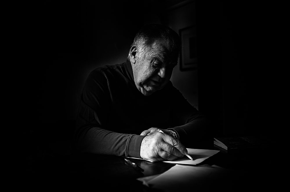 Jaime Lerner, arquitecto, urbanista y político, fue tres veces alcalde de Curitiba. Lideró la revolución urbana que hizo de la ciudad referencia nacional e internacional en planificación, principalmente en transporte, medioambiente, programas sociales y proyectos urbanísticos. Su plan de transporte urbano fue copiado por 300 ciudades del mundo. Fue también dos veces gobernador del Estado de Paraná