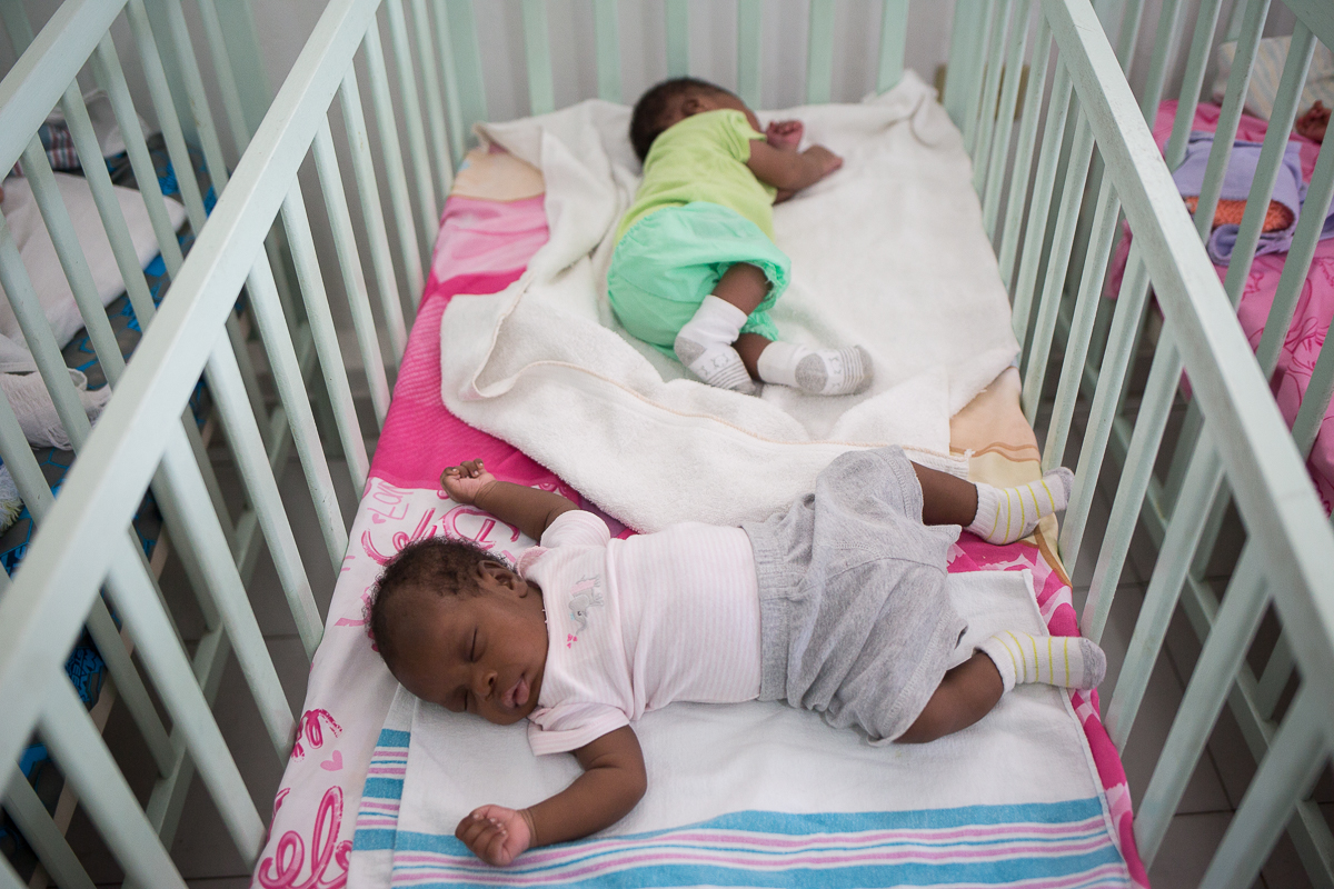 Tras el seísmo de 2010, con chorros de ayuda internacional, había dinero para atender los innumerables casos de desnutrición infantil