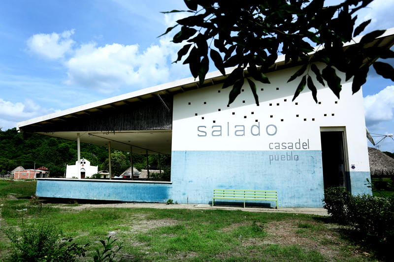 La Casa del Pueblo de El Salado se construyó tras la matanza que se perpetró en el pueblo en el año 2000.