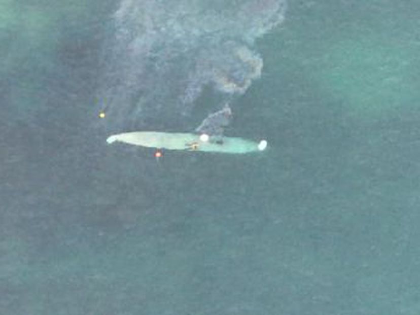La policía cree que hay muchas de estas embarcaciones hundidas en la costa gallega