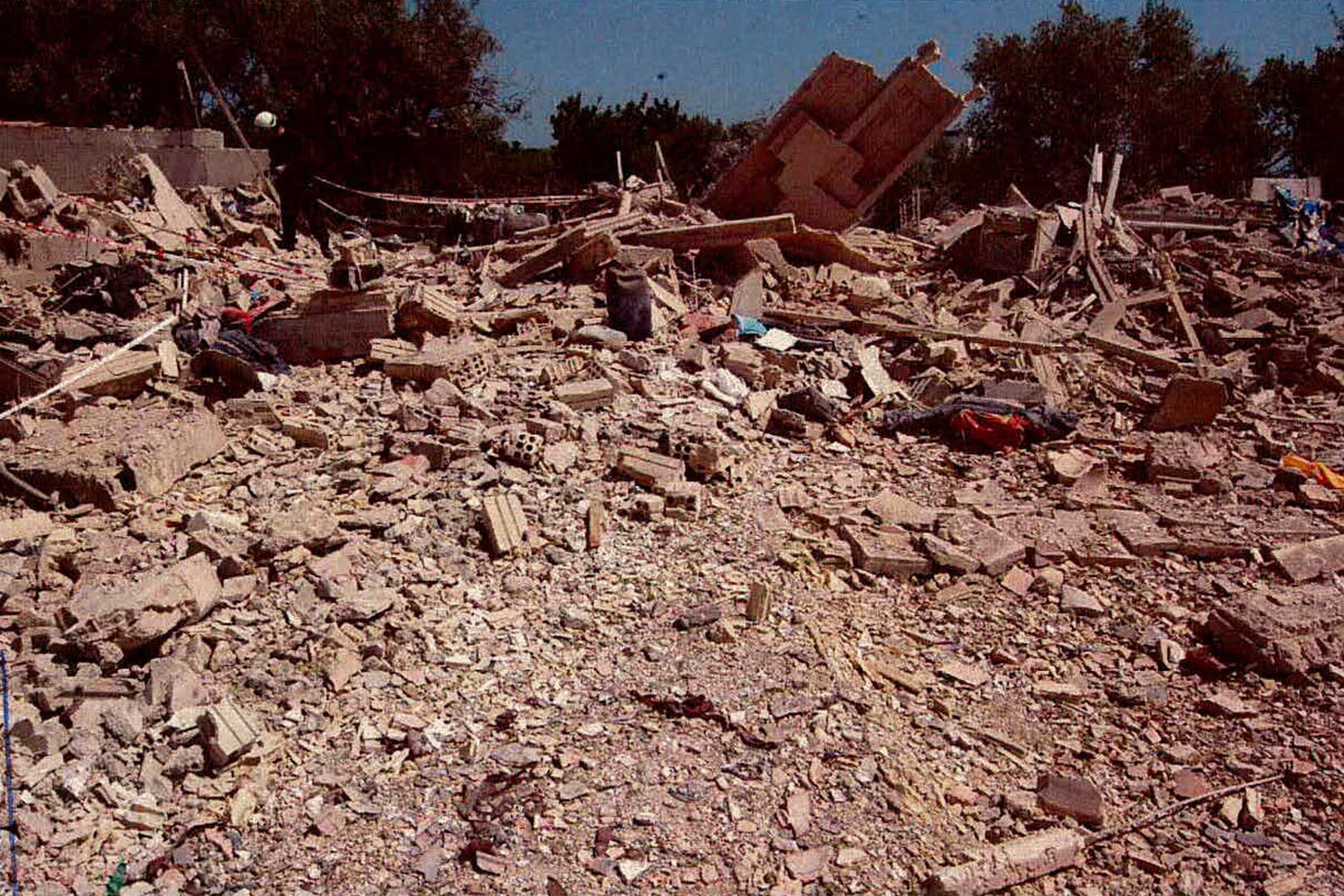 La casa de Alcanar convertida en escombros tras la explosión.