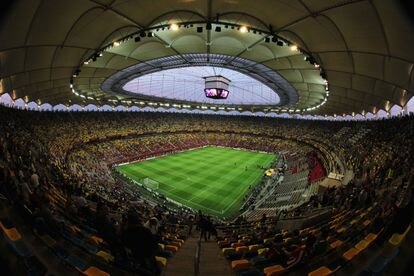 El interior del estadio National Arena de Bucarest en un encuentro entre el Atlético de Madrid y el Athletic Club. 