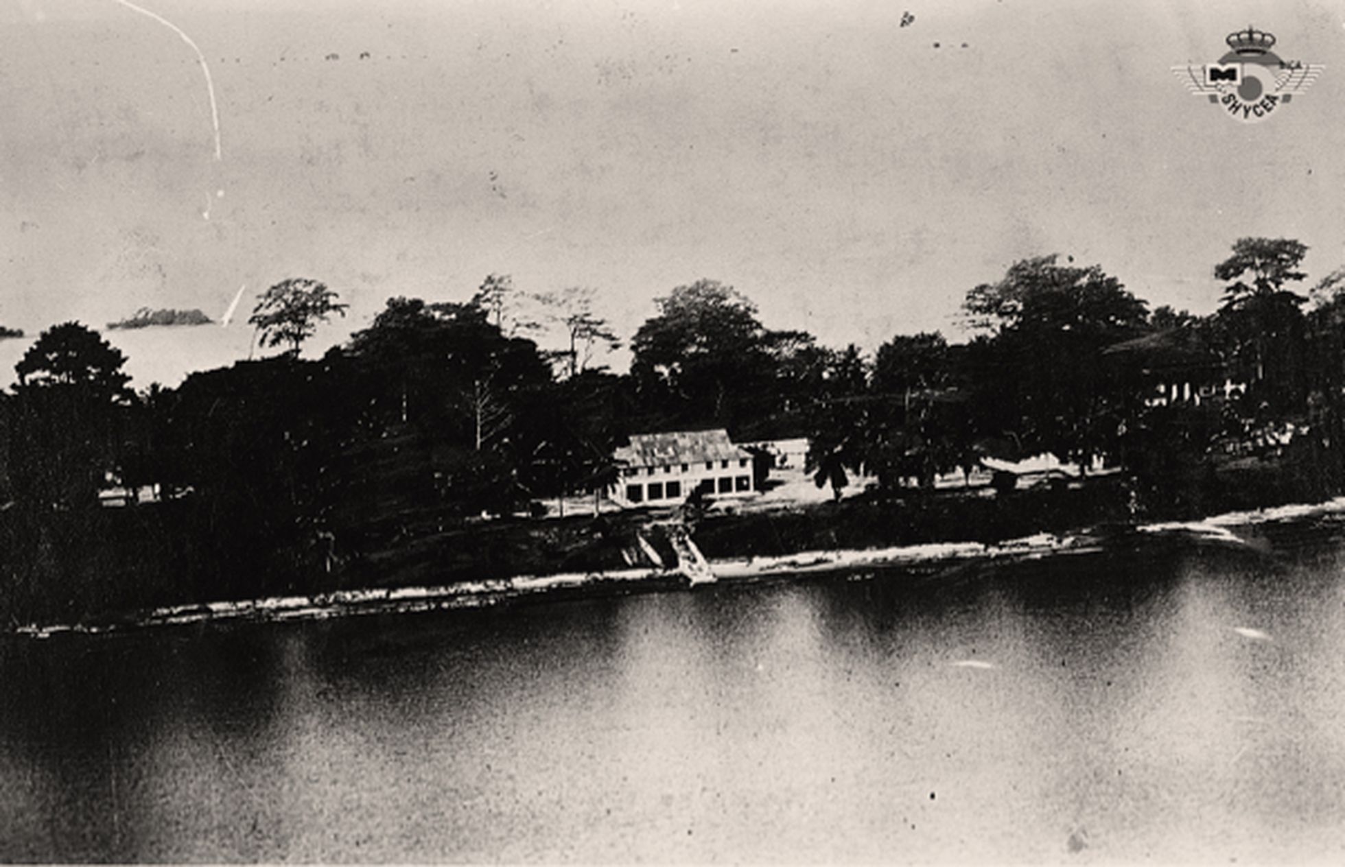 Isla de Corisco en la colonia española de Guinea, fotografiada en 1927 desde los hidroaviones de la Patrulla Atlántida.