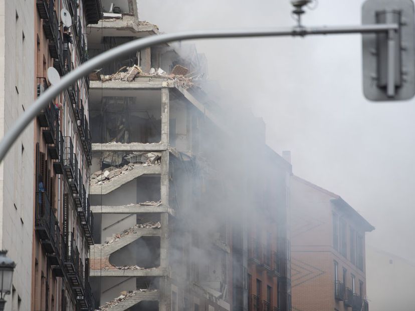 El edificio de la calle Toledo, en el centro de Madrid, tras la explosión.