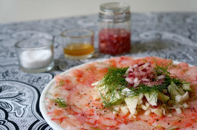 Carpaccio de gamba roja con 4 variaciones