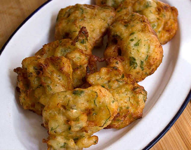 Buñuelos de bacalao con cerveza y queso