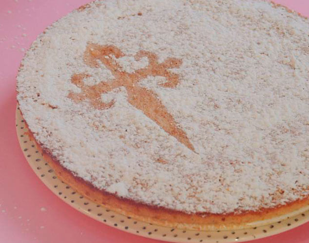 Tarta de Santiago fácil