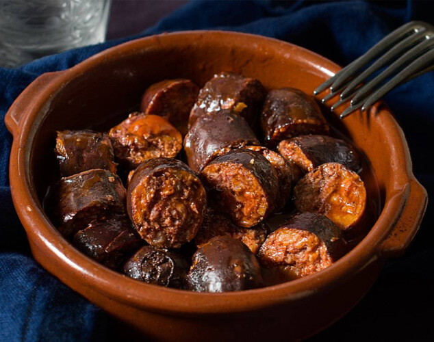 Chorizos al vino