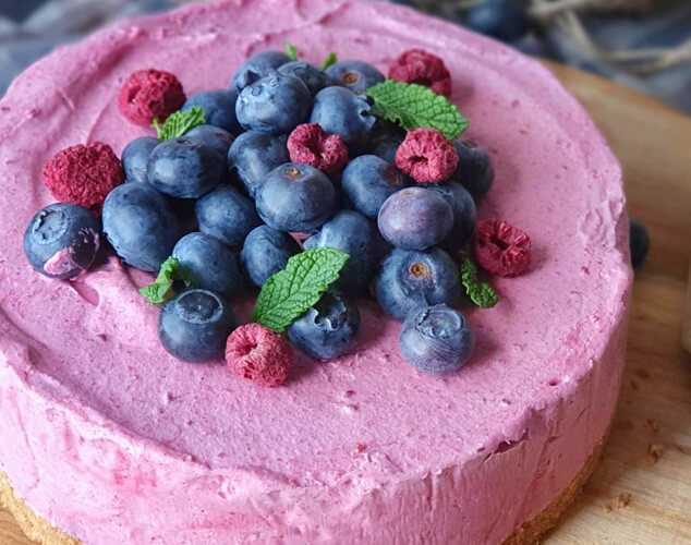 Tarta de frutos rojos sin horno