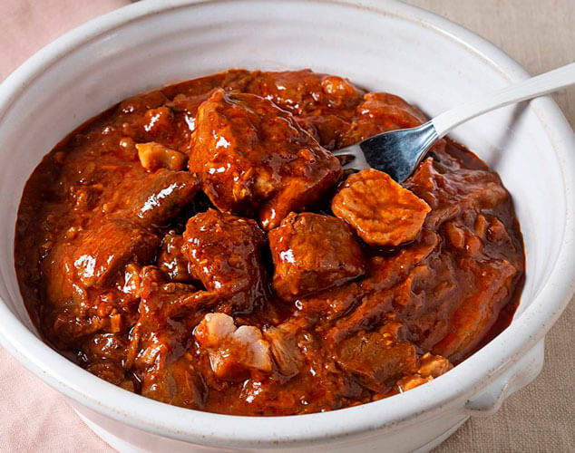 Estofado de cerdo con setas y castañas