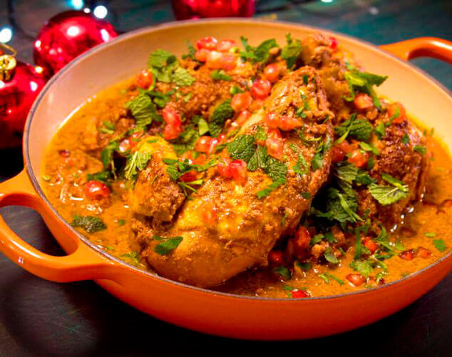 Pollo con nueces y granada