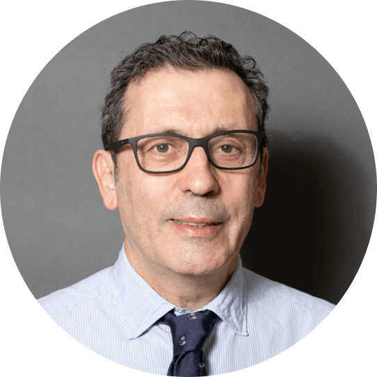 Luis López-Ares, jefe del Servicio de Oncología Médica del Hospital Universitario 12 de Octubre de Madrid