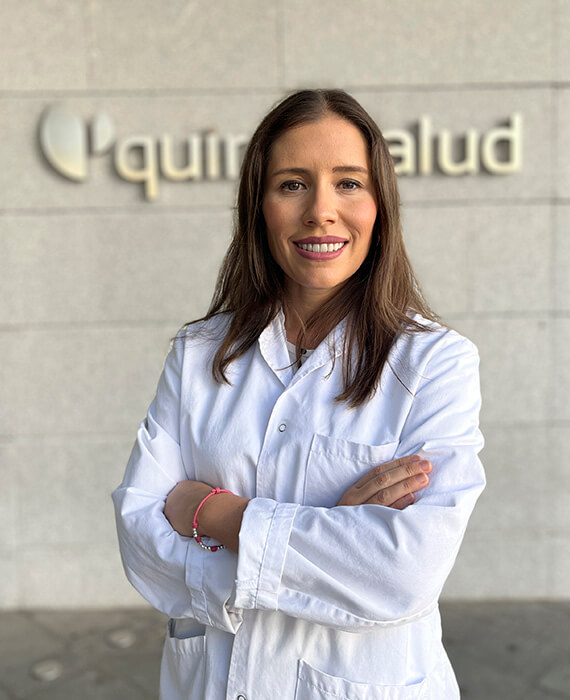 Foto de la Dra. Beatriz González Aguilera, especialista del servicio de Endocrinología del Hospital Quirónsalud Sagrado Corazón (Sevilla)