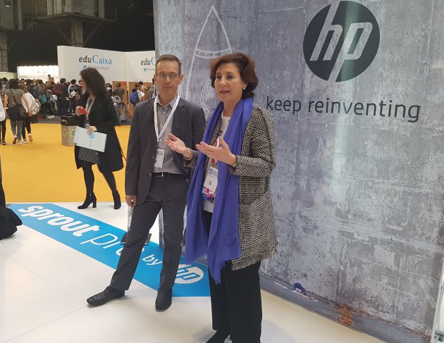 Helena Herrero, presidenta de HP Espa&ntilde;a, y Xavier Garc&iacute;a, director general de impresi&oacute;n de Gran Formato de la compa&ntilde;&iacute;a, en YoMo.