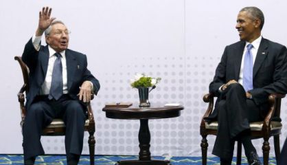 Raúl Castro and Barack Obama in Panama last April.